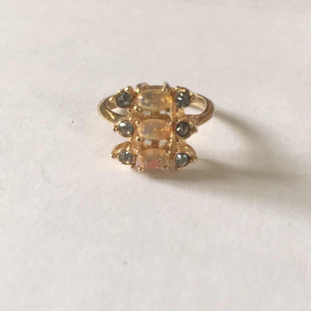 Vintage Avon Golden Faux Opal/Diamond Ring